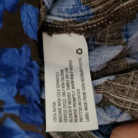 Rayon floral blouse - Picture 4 of 9